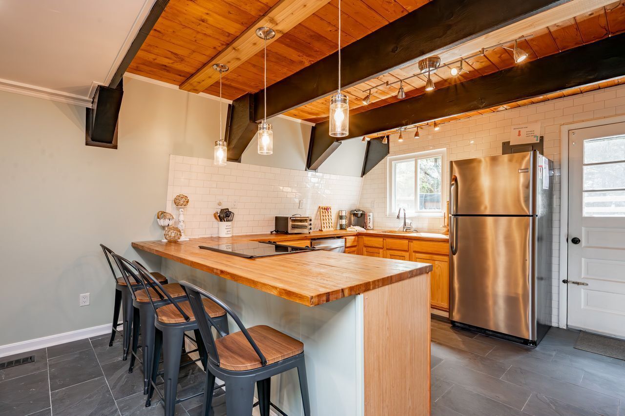 Micro-ondes, four, plaque de cuisson, lave-vaisselle