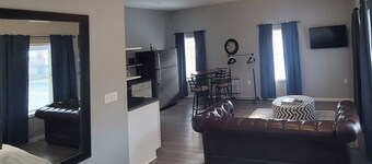 Remodeled downtown studio with remarkable views!