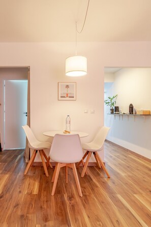Dining - Gaia Arrabida - Fantastic studio in the heart of Gaia (Vila Nova de Gaia)