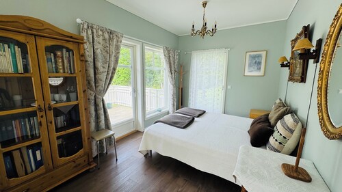 (Private) Room with balcony