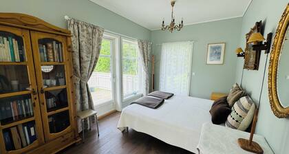 (Private) Room with balcony