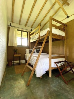3 bedrooms, WiFi, bed sheets - Mud House in a Magical Place. (Citlalapa) (Xico)