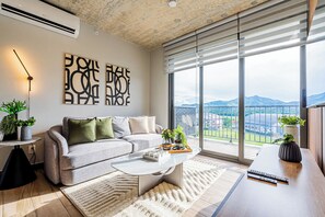 Fernseher, Arbeitsbereiche