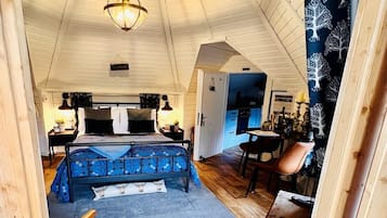 1 bedroom, iron/ironing board, travel crib, free WiFi