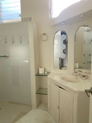 Bathroom - Casa Blanca (Santa María Huatulco)