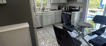 Charming 2-bedroom cottage with AC, WiFi in serene Barnstable