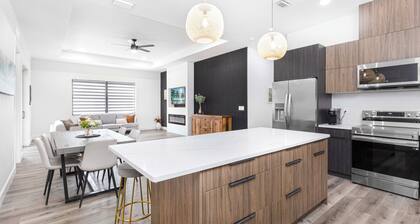 Your Perfect Vacation Getaway . Brand-New Sleek and Stylish Modern Home,