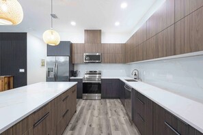 Microwave, oven, stovetop, dishwasher