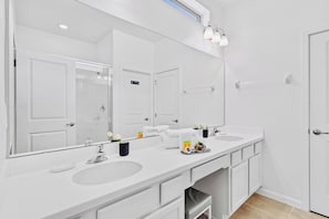 Hair dryer, towels