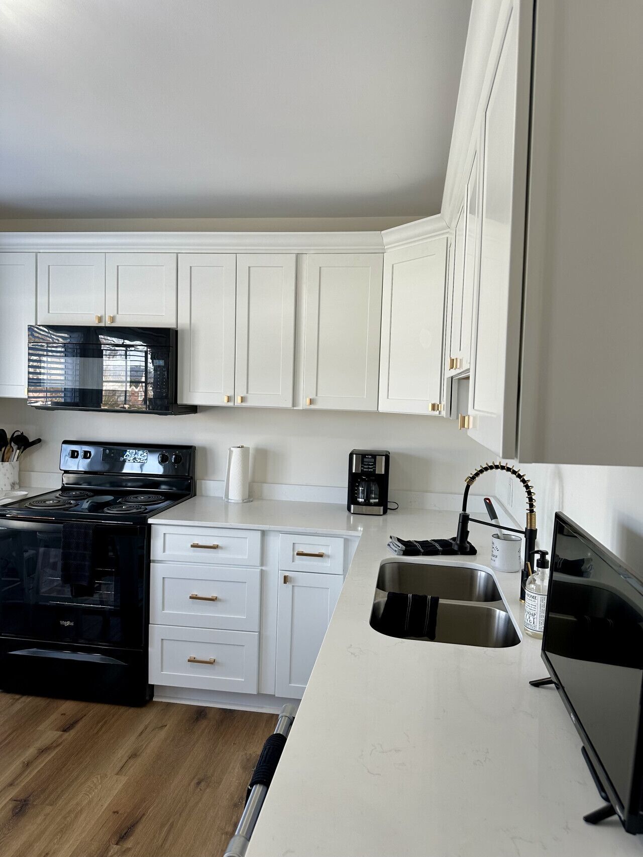 Mikrowelle, Ofen, Herdplatte, Geschirrspüler