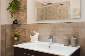 Shower, bidet