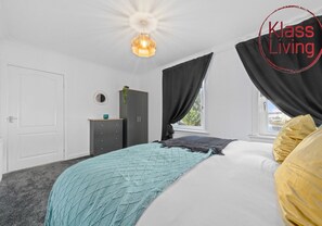 Iron/ironing board, travel cot, free WiFi, bed sheets