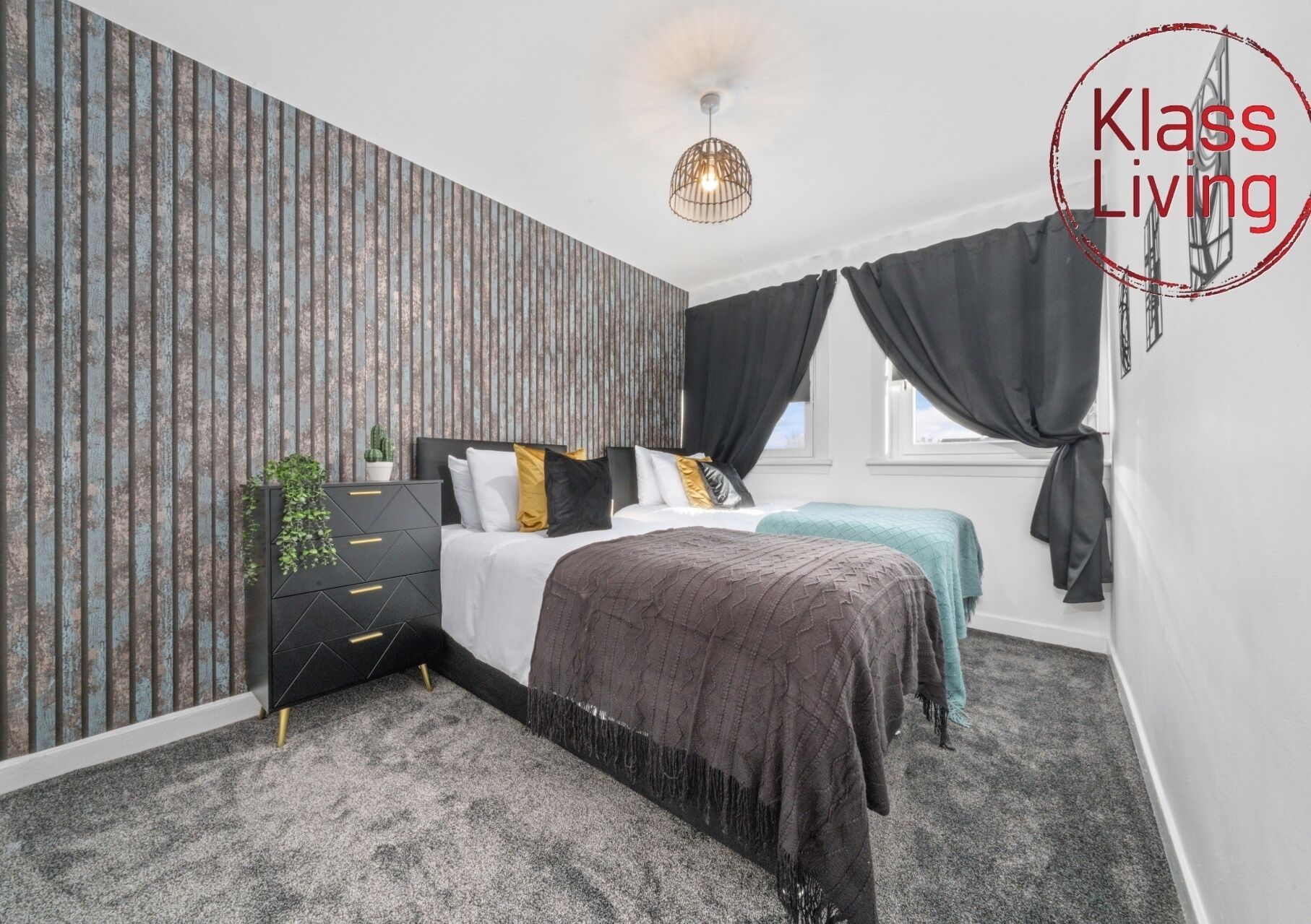 3 slaapkamers, een strijkplank/strijkijzer, reisbedje, gratis wifi