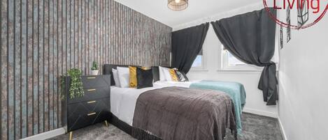 3 bedrooms, iron/ironing board, travel cot, free WiFi