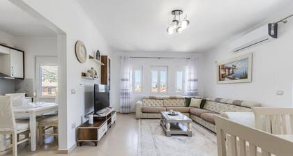 Hometown Apartment | 2