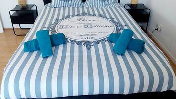 1 chambre, lit parapluie, Wi-Fi gratuit, draps fournis