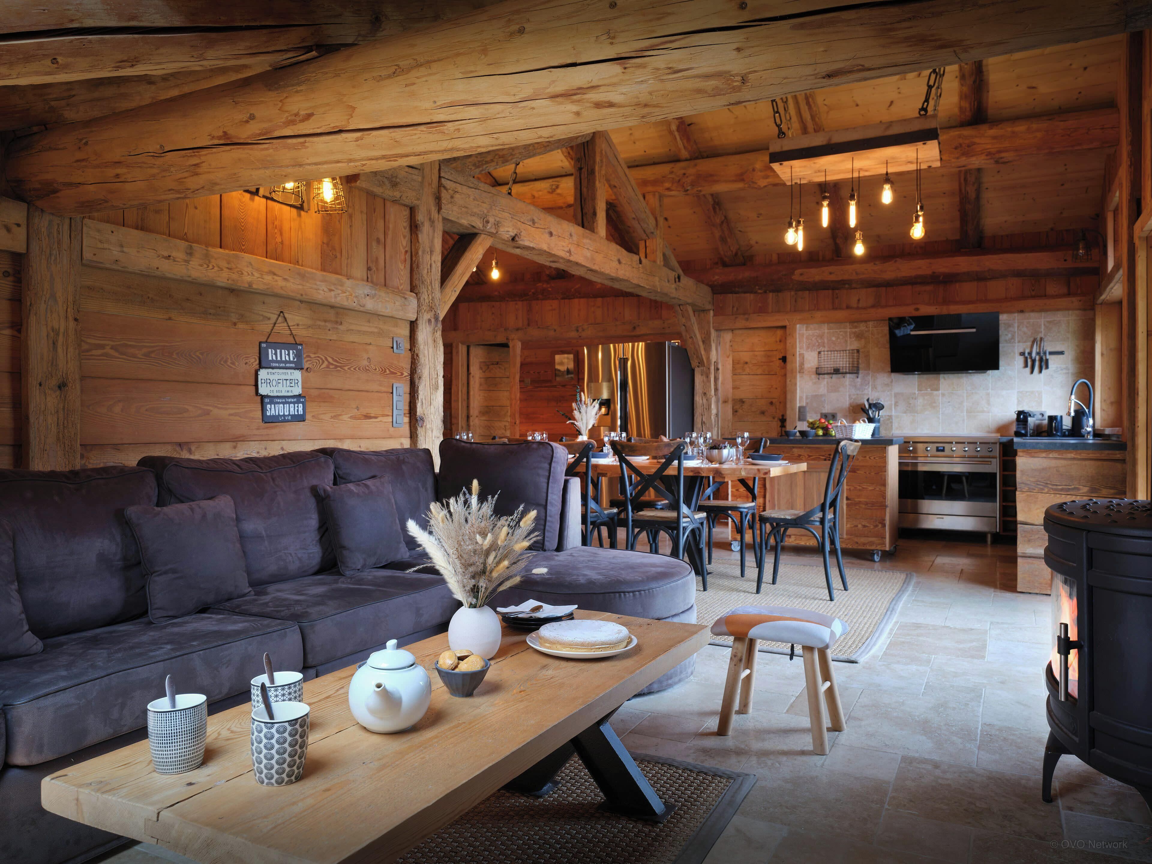 Télévision, cheminée