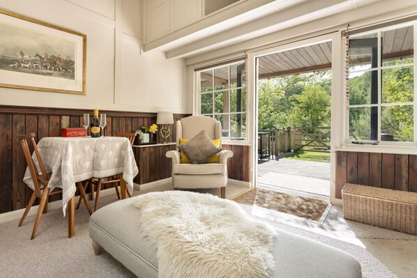 1 غرفة نوم وخدمة الإنترنت