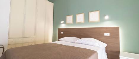 5 chambres, Wi-Fi, draps fournis