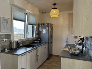 Fridge, microwave, oven, toaster