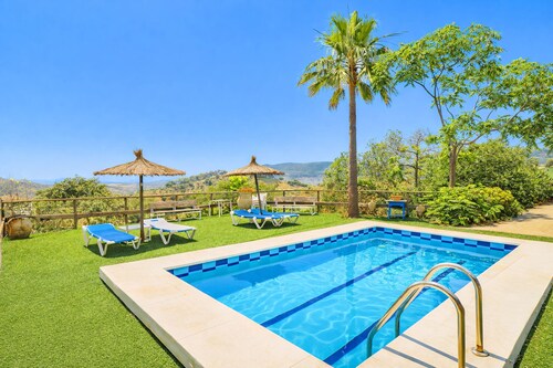 Cubo's Casa Rural Villa Aitana / private pool / near Caminito del Rey / free Wi-Fi