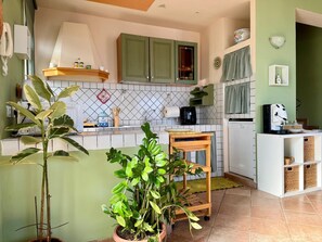 Micro-ondas, fogão, cooktop, lava-louças