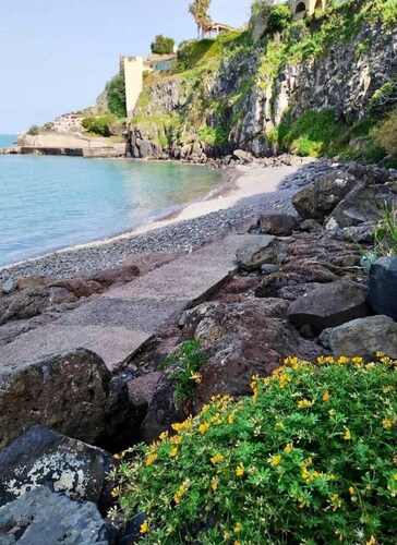D'Amuri Sea Home
