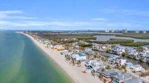 Beach nearby - Perfect Family Getaway | Beach, Pool & Dock (Bonita Springs)