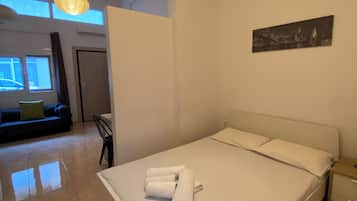 1 bedroom, WiFi, bed sheets