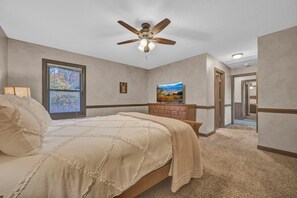 5 عدّة غرف نوم وواي فاي مجانًا وملاءات أسرّة