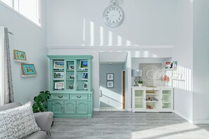 Interior - Bayview Bed and Breakfast (Mill Bay)