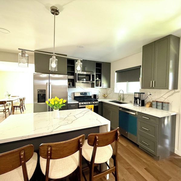 Microwave, oven, stovetop, dishwasher