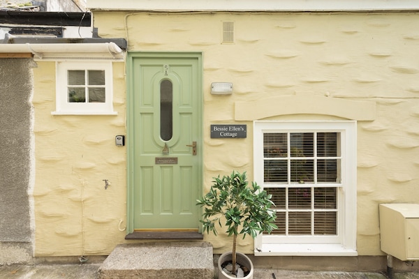 Outside Bessie Ellen's Cottage