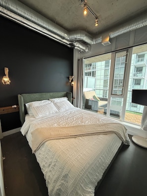 1 slaapkamer, een strijkplank/strijkijzer, gratis wifi
