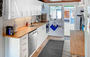 Fridge, dishwasher, coffee/tea maker