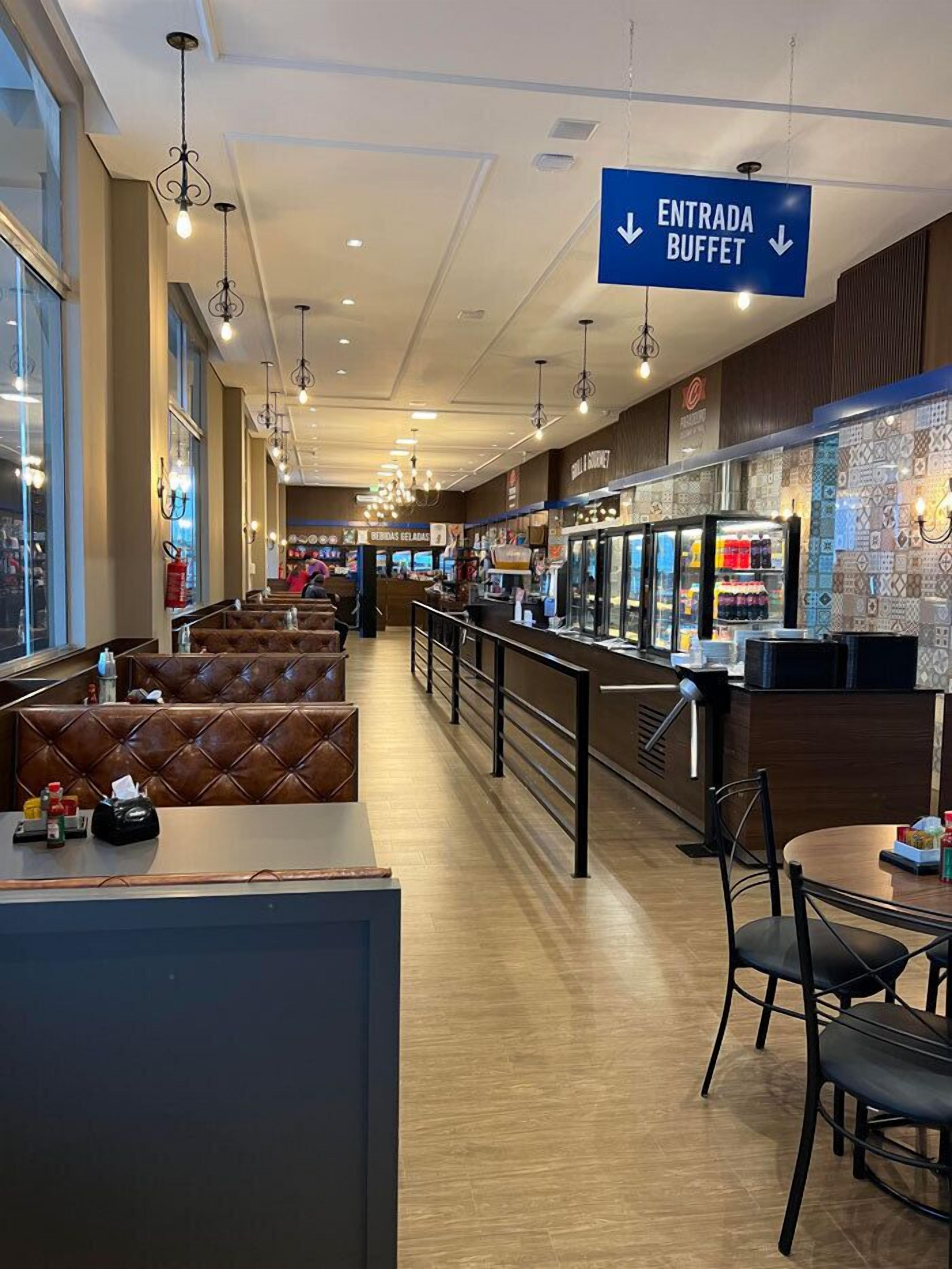 Café da manhã, almoço e jantar