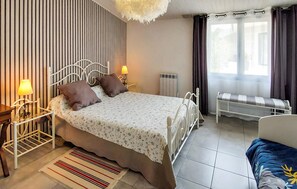 1 camera, ferro/asse da stiro, Wi-Fi gratuito, lenzuola