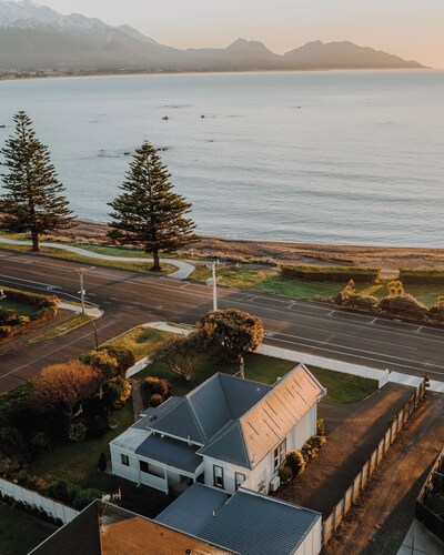 Kaikoura Beachfront Villa - KK87184