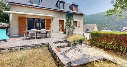 Maison vue sur les montagnes
