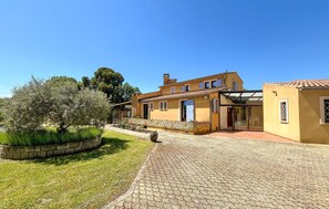 Exterior - Belle maison accès étang (Cabrières-d'Aigues)