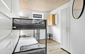 3 Schlafzimmer, Reisekinderbett, kostenloses WLAN