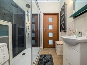 تجهيزات دش، مجففات شعر، مناشف