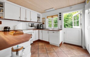 Kühlschrank, Herdplatte, Geschirrspüler