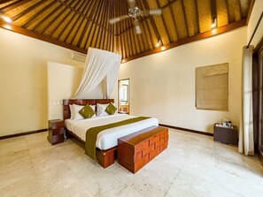 4 bedrooms, bed sheets
