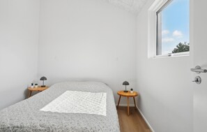 4 bedrooms, free WiFi - 5 bedroom gorgeous home in Skjern (Skjern)