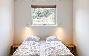 4 bedrooms, free WiFi