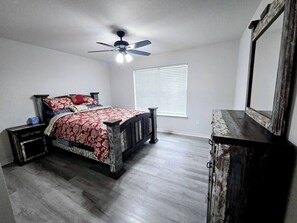 3 bedrooms, WiFi, bed sheets