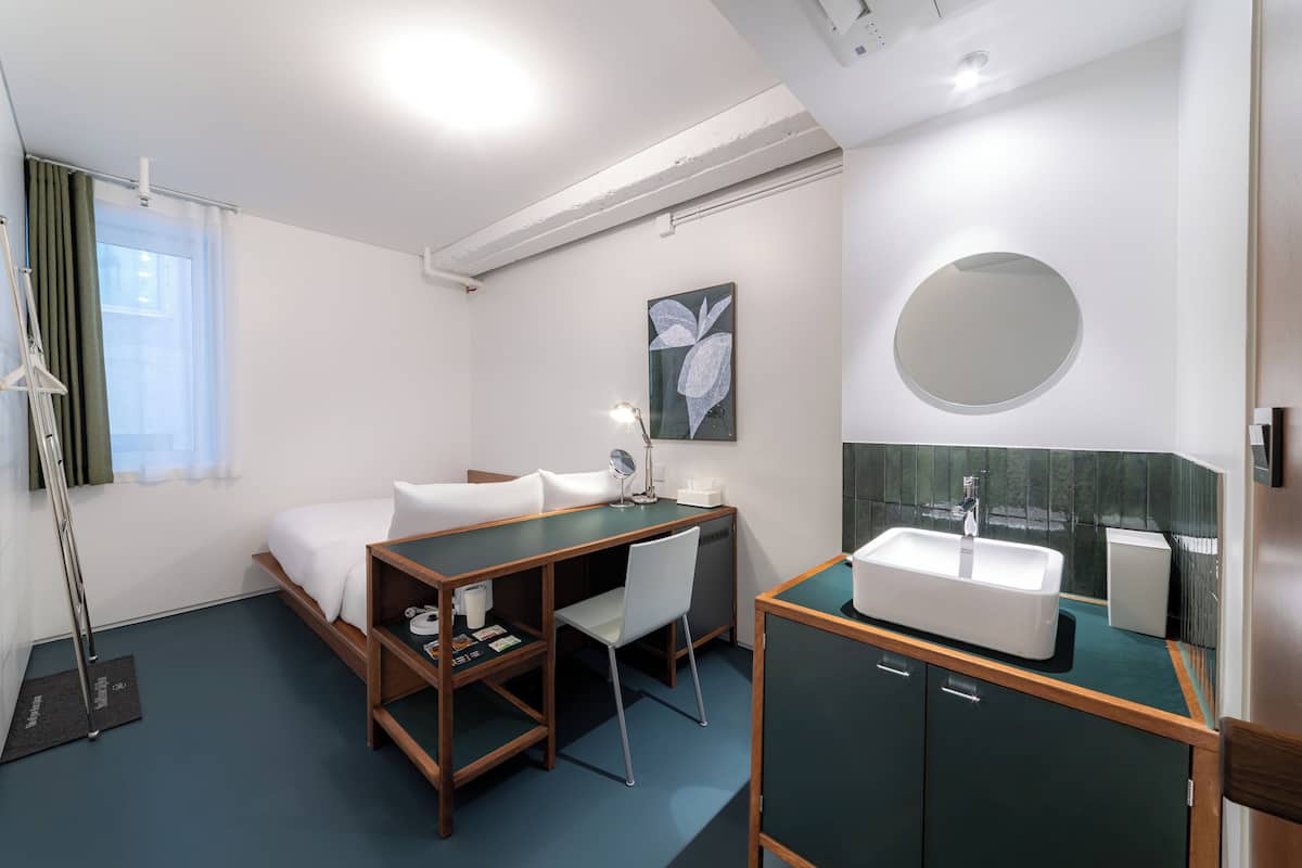 Superior Double Room, City View | Individually decorated, individually furnished, desk, blackout drapes