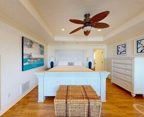 4 chambres, fer et planche à repasser, Wi-Fi gratuit, draps fournis
