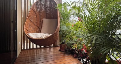 Scenic 1-bedroom Villa with private Hot Tub, AC, and WiFi